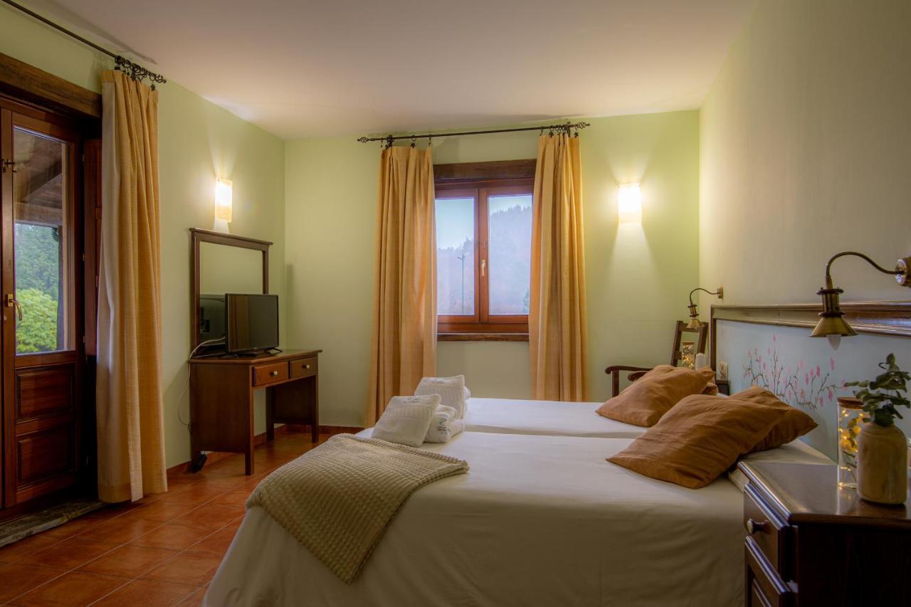 Hotel Balneario Rio Pambre Palas de Rei Eksteriør bilde